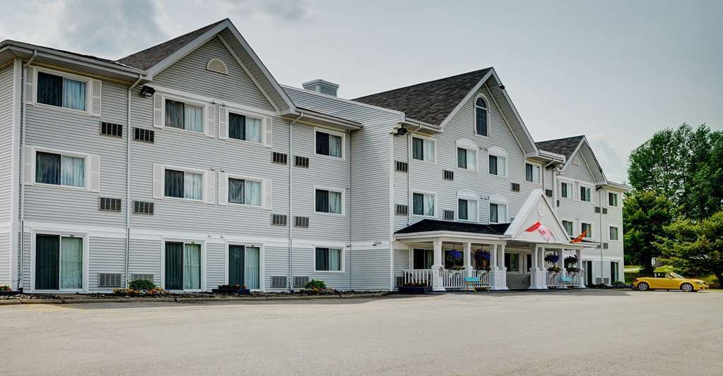 Ramada By Wyndham Miramichi New Brunswick Hotel Екстериор снимка